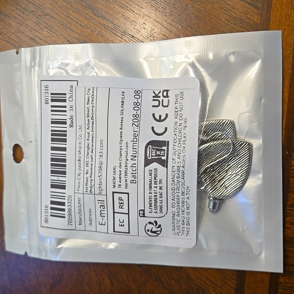 Gothic Heart Dangle Earrings Synthetic Red Glass, Silver-Plated Zinc Alloy, Stai - Picture 9 of 9